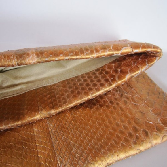 Python Clutch - Picture 3 of 3